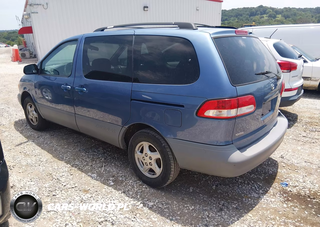 2002 Toyota Sienna Ce VIN:4T3ZF19C02U472576 - 3