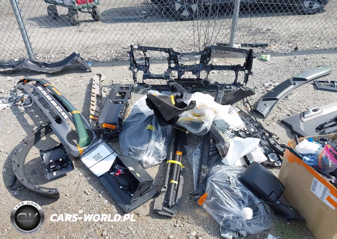 2022 Ford Bronco Big Bend VIN:1FMDE5BH8NLB00397 - 11