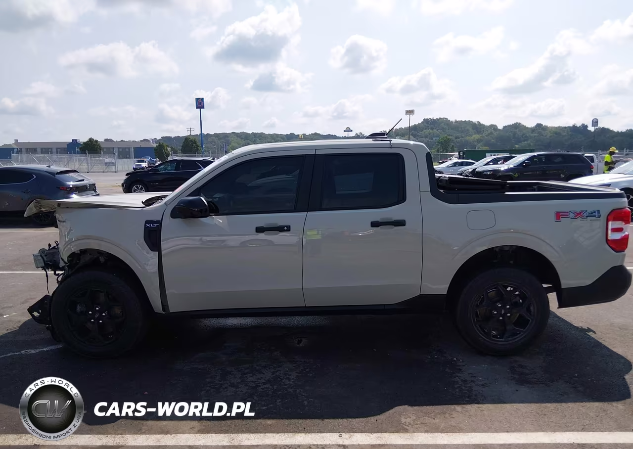 2025 Ford Maverick Xlt VIN:3FTTW8JA9SRA61366 - 15