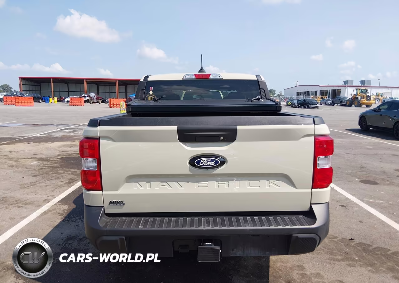 2025 Ford Maverick Xlt VIN:3FTTW8JA9SRA61366 - 17