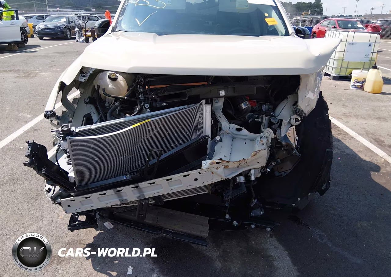 2025 Ford Maverick Xlt VIN:3FTTW8JA9SRA61366 - 6