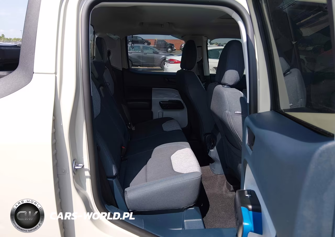 2025 Ford Maverick Xlt VIN:3FTTW8JA9SRA61366 - 8