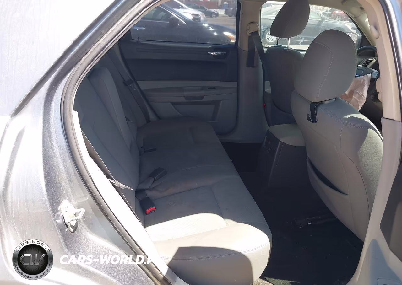 2007 Chrysler 300 VIN:2C3KA43R27H799815 - 8