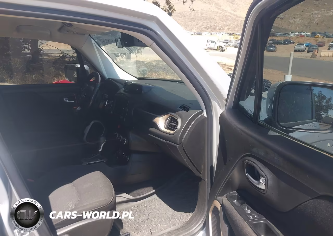 2015 Jeep Renegade Latitude VIN:ZACCJBBT3FPC39137 - 5