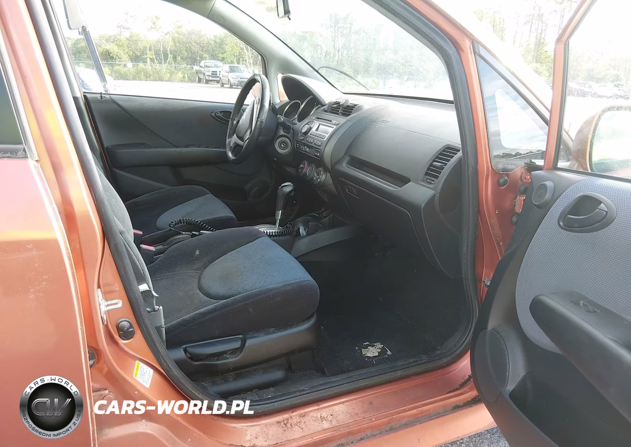 2007 Honda Fit Sport VIN:JHMGD38667S036382 - 5
