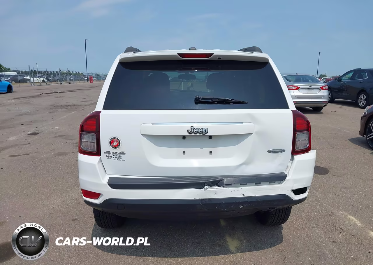 2017 Jeep Compass Latitude VIN:1C4NJDEB0HD104738 - 16