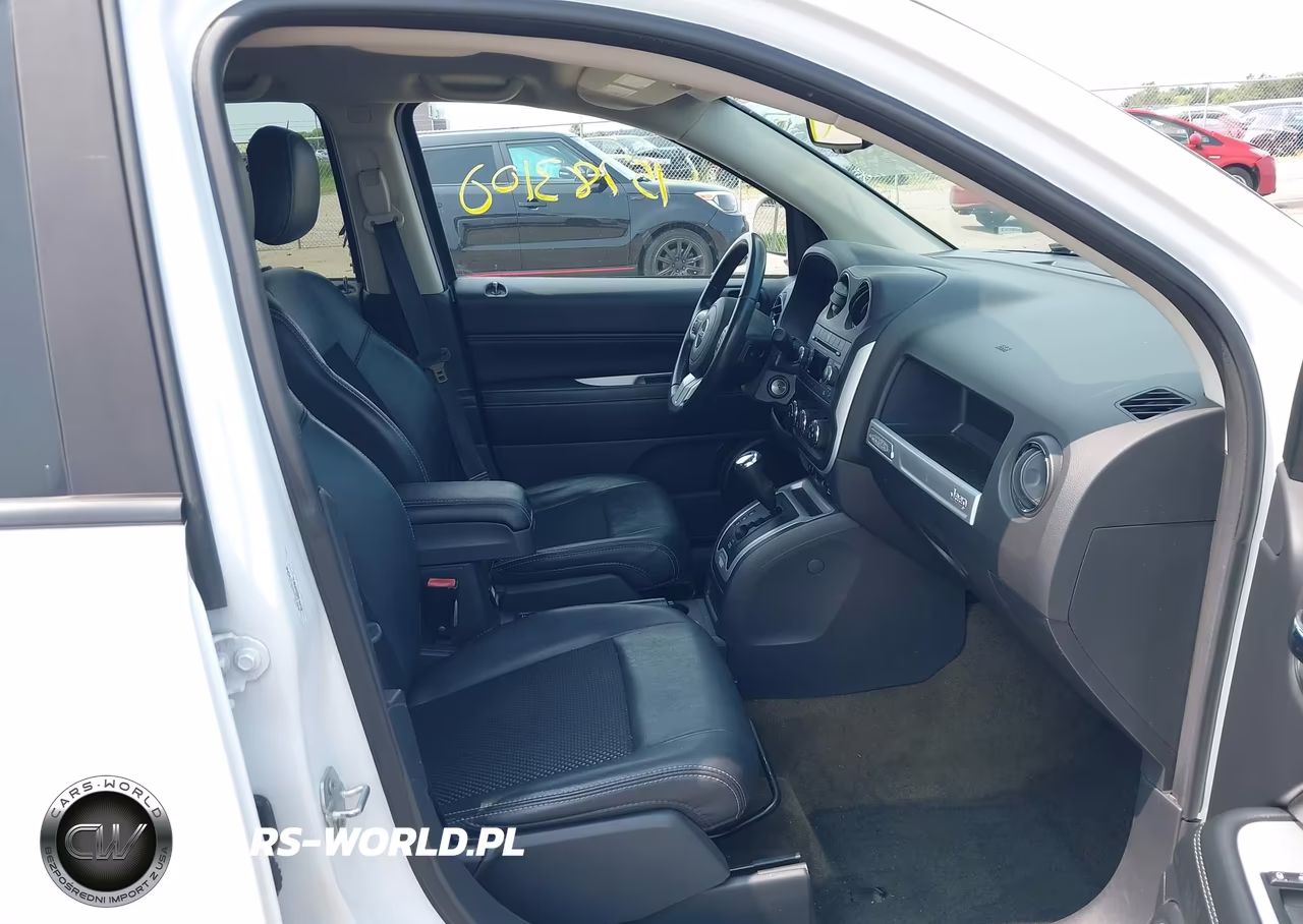 2017 Jeep Compass Latitude VIN:1C4NJDEB0HD104738 - 5