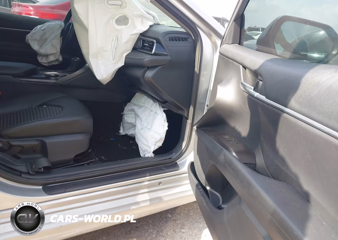 2024 Toyota Camry Se VIN:4T1G11AK2RU891752 - 5