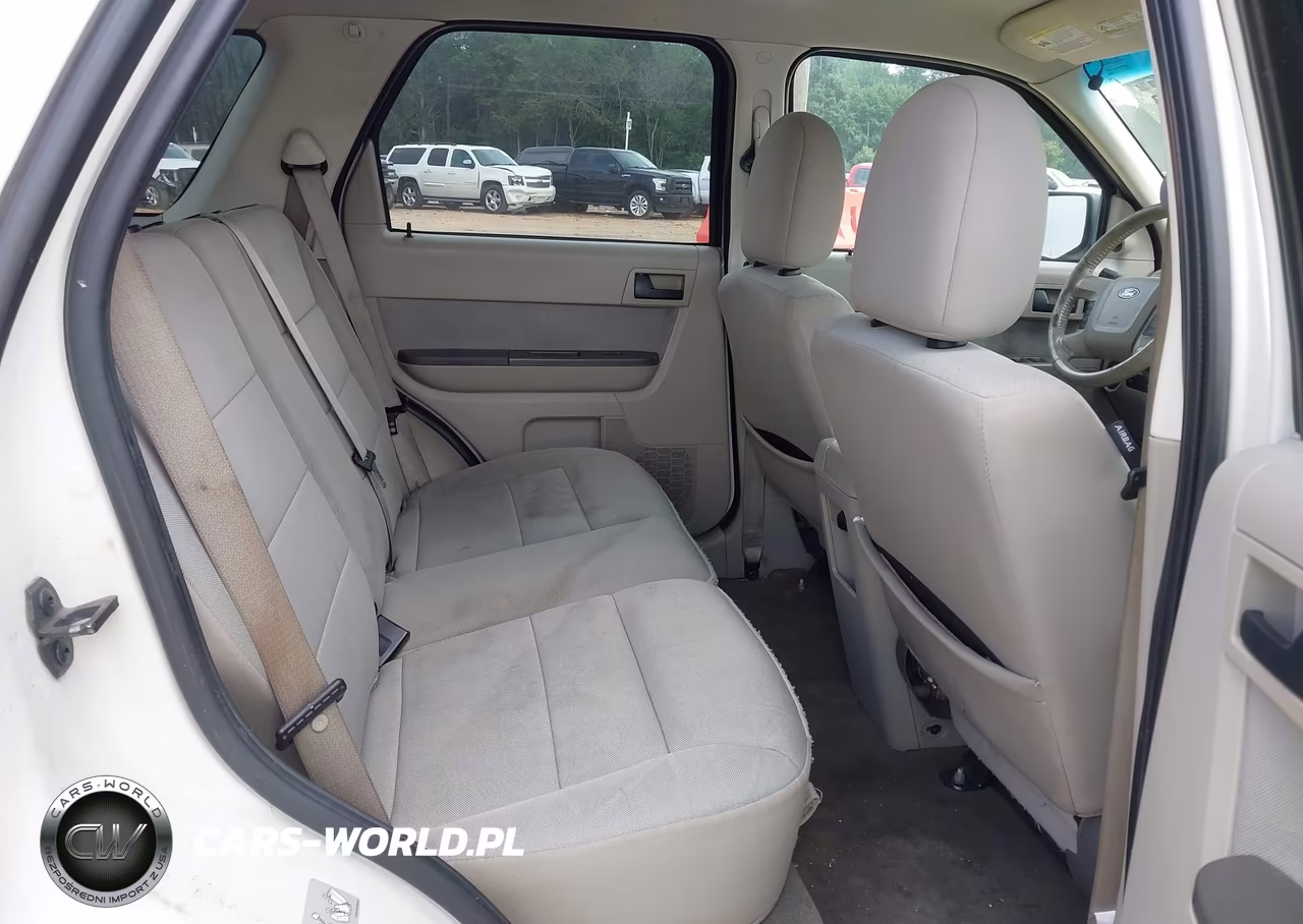 2010 Ford Escape Xlt VIN:1FMCU0DG2AKD27705 - 8