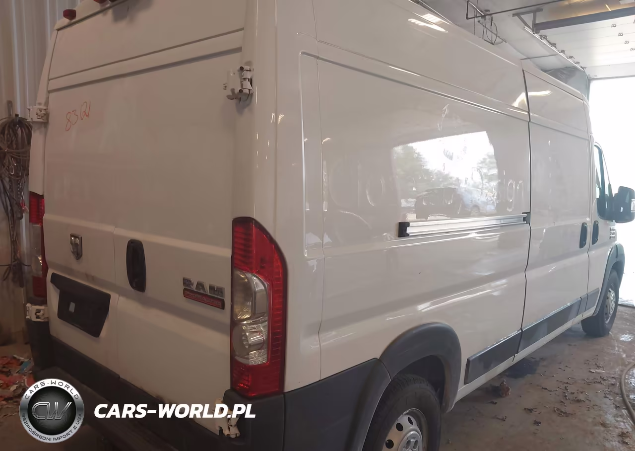 2018 Ram Promaster 2500 High Roof 159 Wb VIN:3C6TRVDG5JE119752 - 4