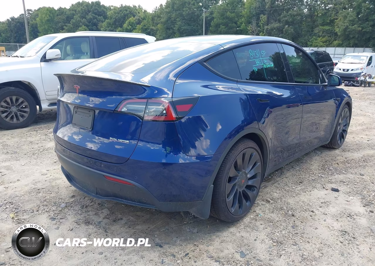 2022 Tesla Model Y Performance Dual Motor All-Wheel Drive VIN:7SAYGDEF9NF390112 - 4