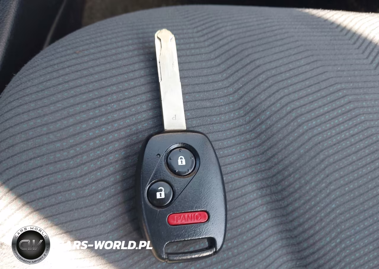 2011 Honda Fit VIN:JHMGE8H37BS011354 - 11