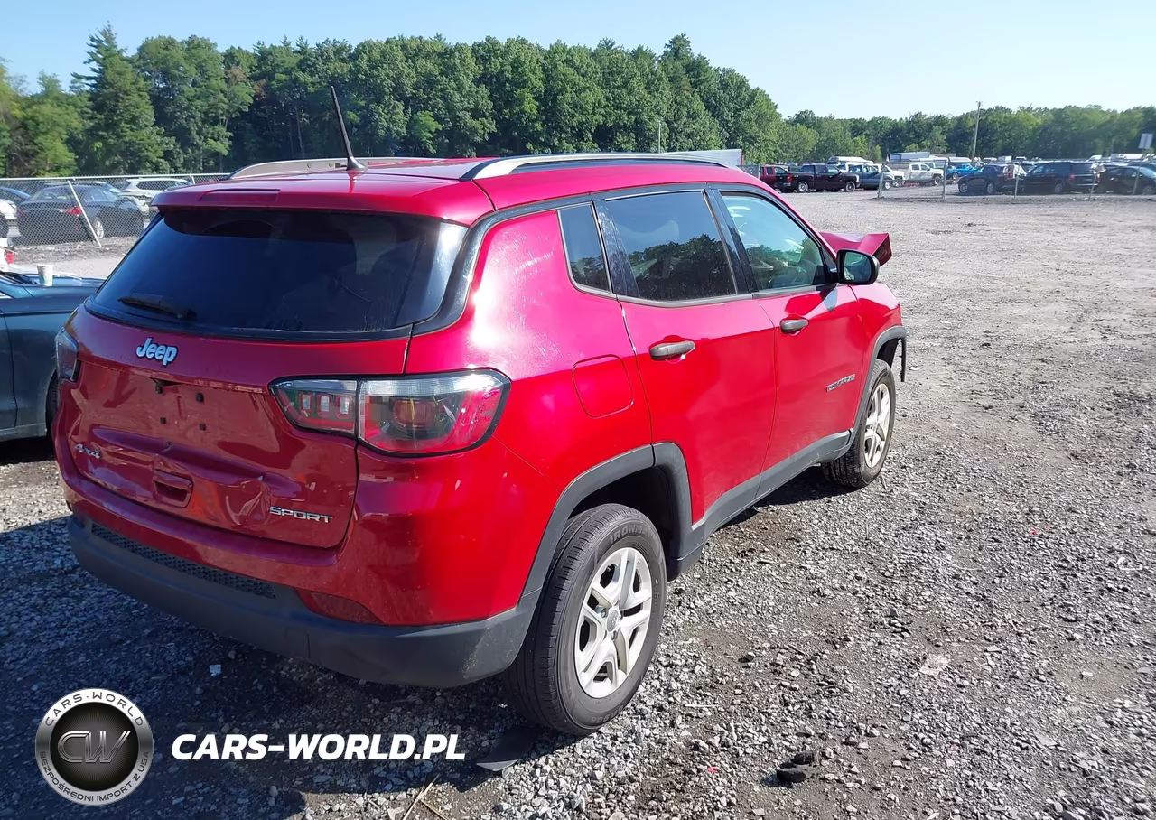 2018 Jeep Compass Sport 4X4 VIN:3C4NJDAB3JT252873 - 4
