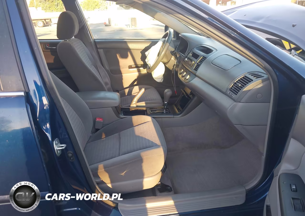 2005 Toyota Camry Le VIN:4T1BE32K15U097649 - 5