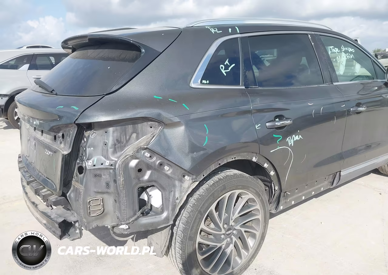 2019 Lincoln Nautilus Reserve VIN:2LMPJ6L90KBL56412 - 18