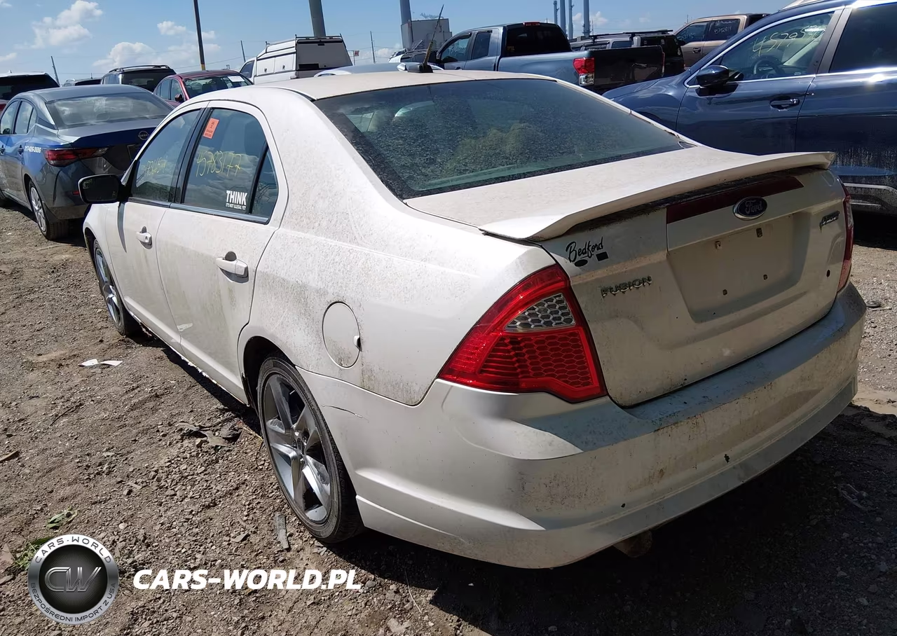 2011 Ford Fusion Sport VIN:3FAHP0KC1BR159897 - 3