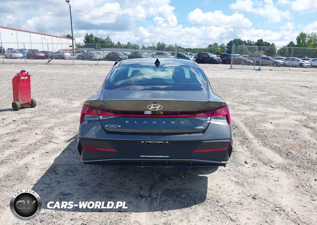 2026 Hyundai Elantra Hybrid Blue VIN:KMHLM4DJ2TU204934 - 16