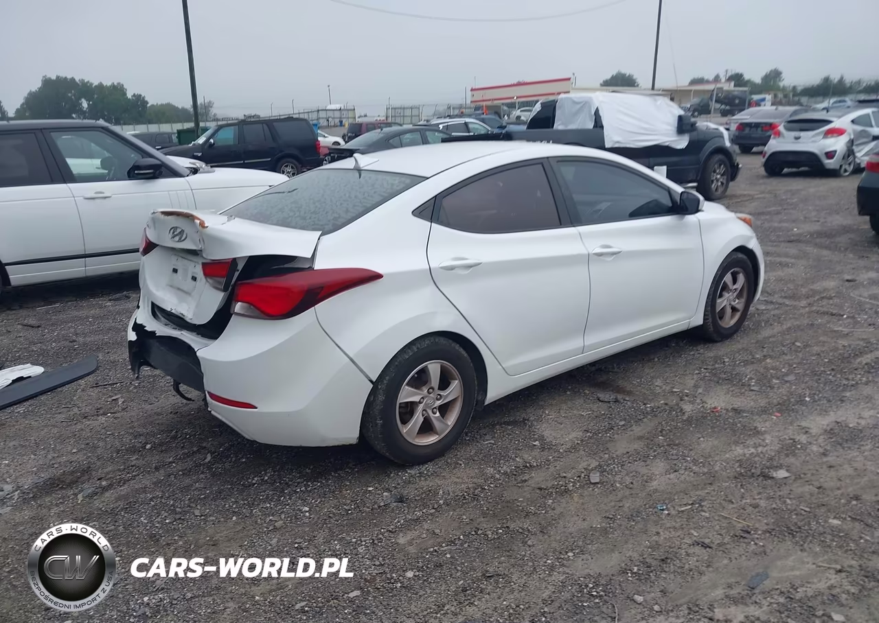 2015 Hyundai Elantra Se VIN:5NPDH4AE5FH647145 - 4