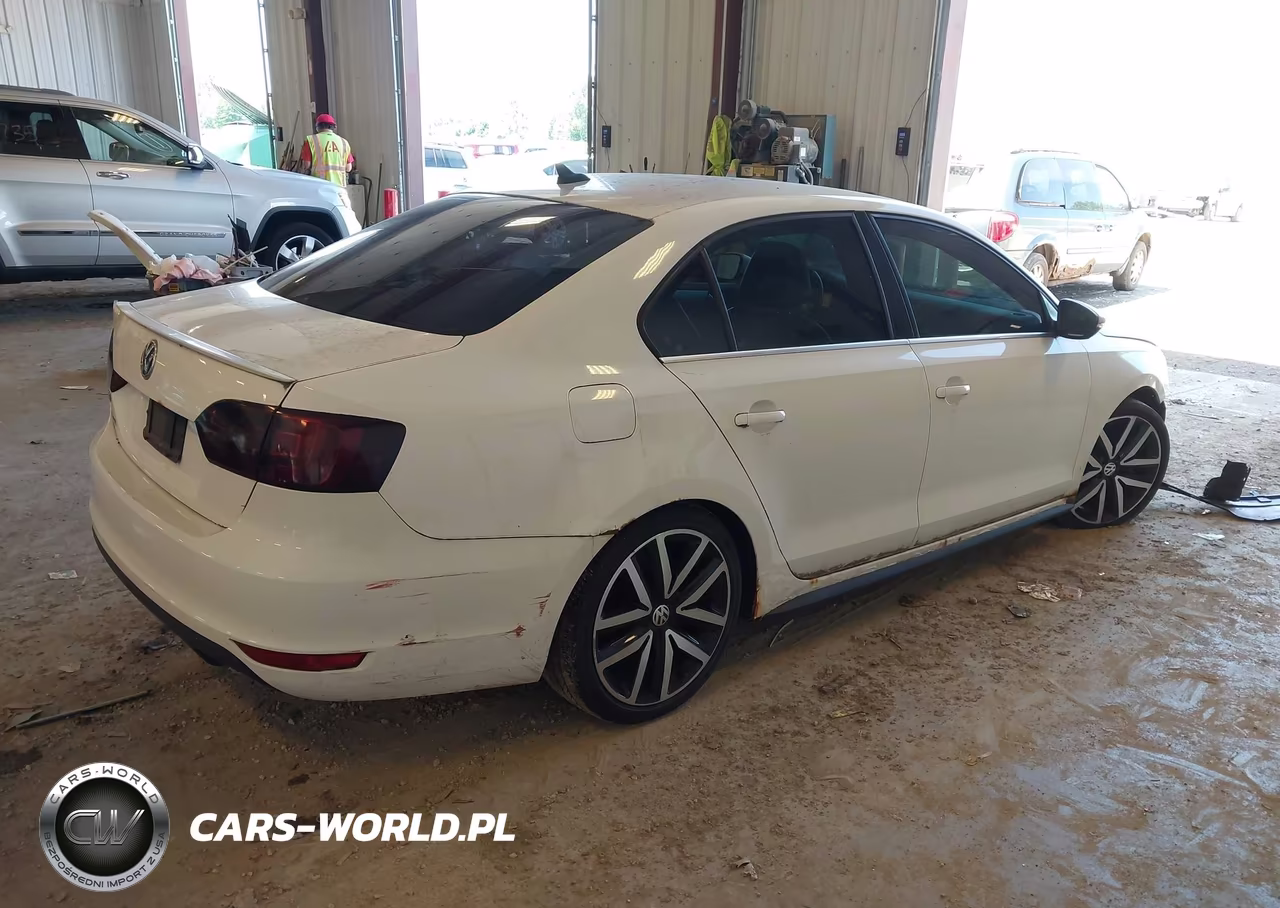 2012 Volkswagen Jetta Gli VIN:3VW4A7AJ3CM344693 - 4