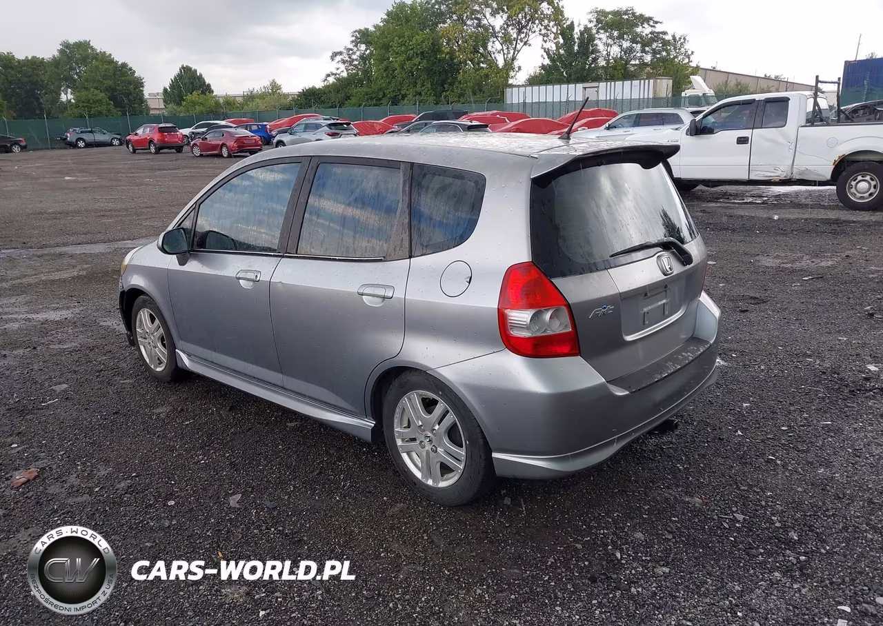 2008 Honda Fit Sport VIN:JHMGD376X8S057724 - 3