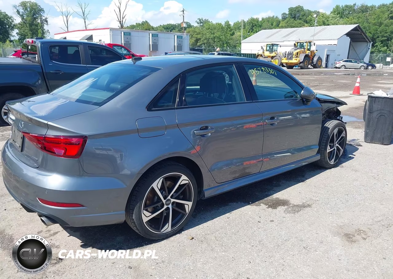 2020 Audi A3 Premium 45 Tfsi S Line Quattro S Tronic VIN:WAUBEGFF1LA102630 - 4