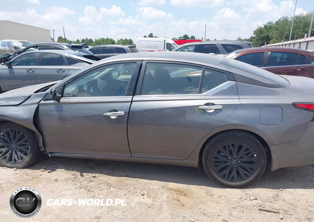 2025 Nissan Altima Sv Awd VIN:1N4BL4DWXSN379770 - 14