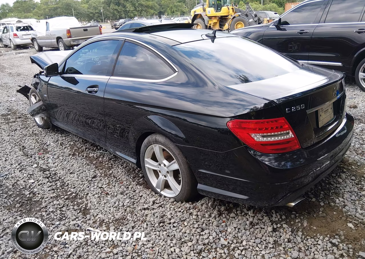2012 Mercedes-Benz C 250 VIN:WDDGJ4HB3CF924173 - 3