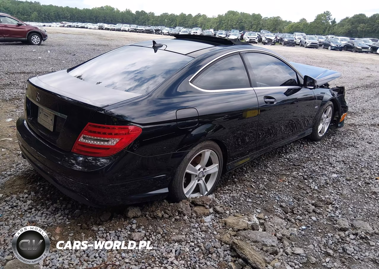 2012 Mercedes-Benz C 250 VIN:WDDGJ4HB3CF924173 - 4