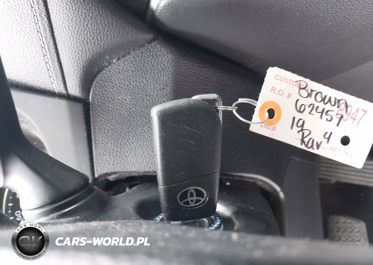 2019 Toyota Rav4 Le VIN:JTMH1RFV1KD033625 - 11