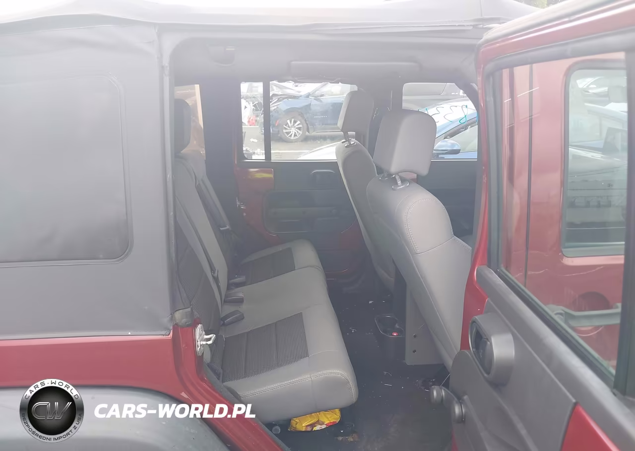 2009 Jeep Wrangler Unlimited X VIN:1J4GA39119L759626 - 8