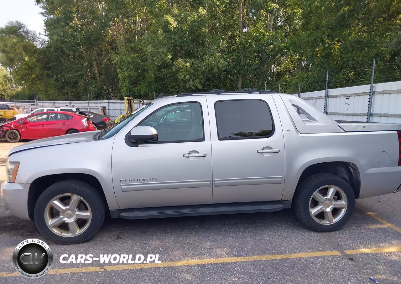 2011 Chevrolet Avalanche 1500 Lt1 VIN:3GNTKFE30BG261910 - 14