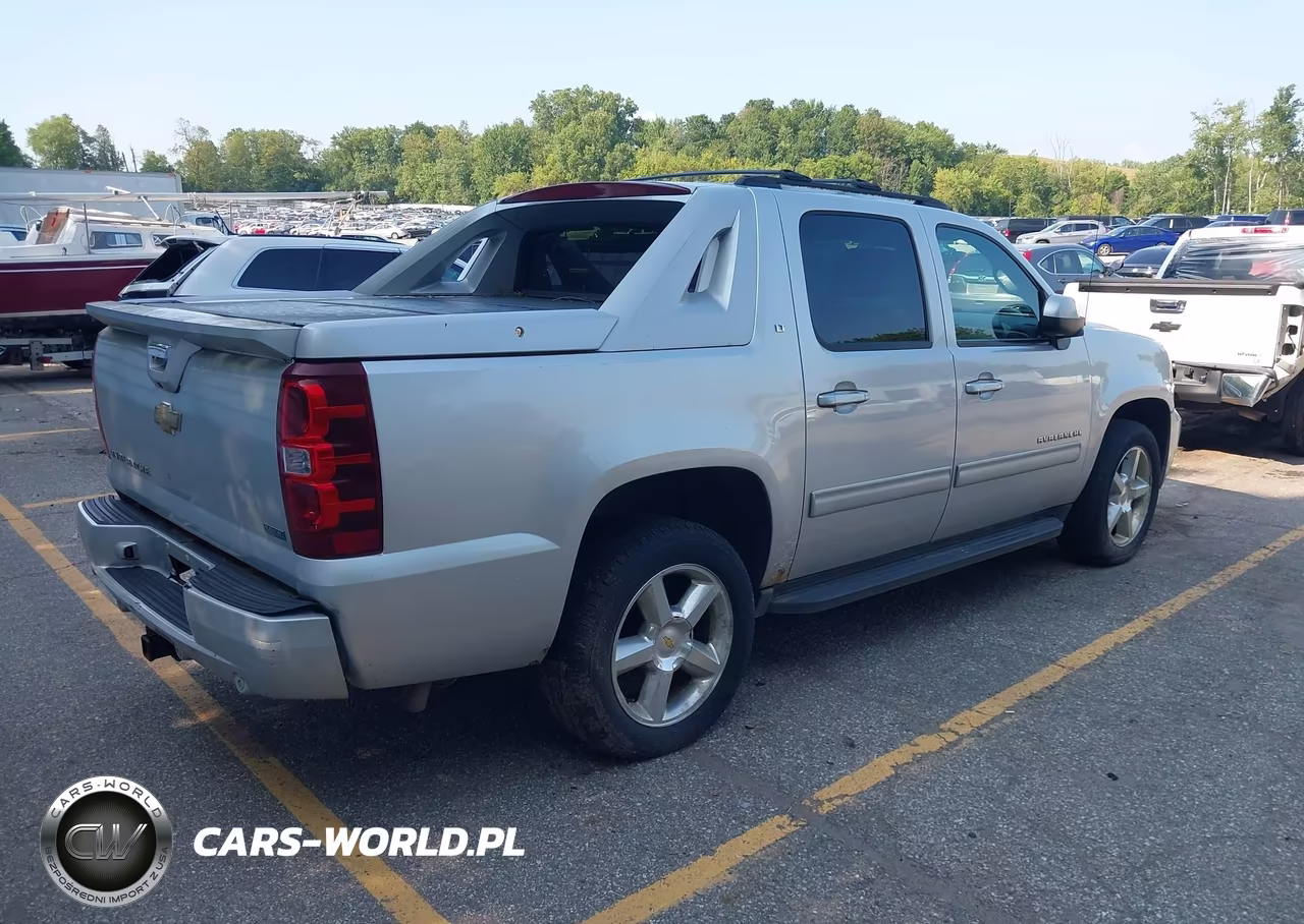 2011 Chevrolet Avalanche 1500 Lt1 VIN:3GNTKFE30BG261910 - 4