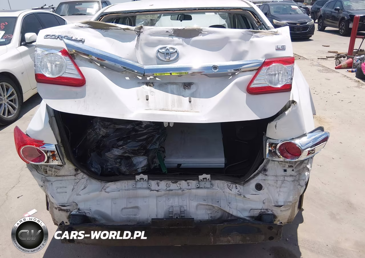 2013 Toyota Corolla Le VIN:5YFBU4EE8DP096741 - 17