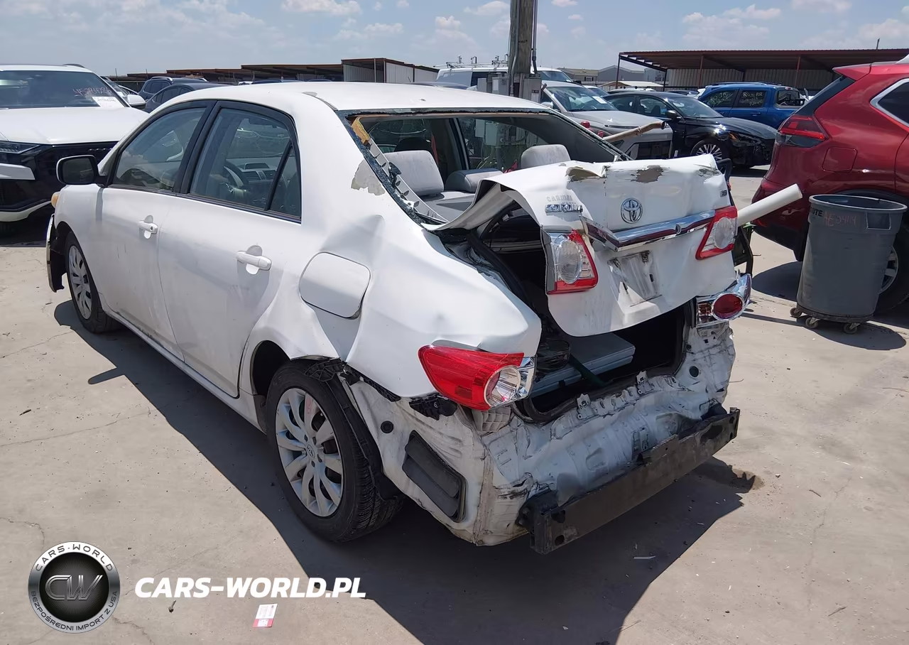 2013 Toyota Corolla Le VIN:5YFBU4EE8DP096741 - 3