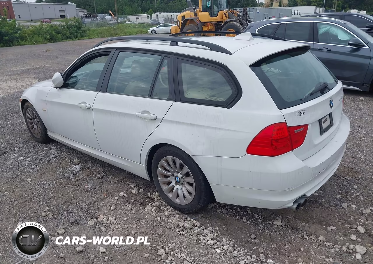 2009 BMW 328I VIN:WBAUT935X9A191208 - 3