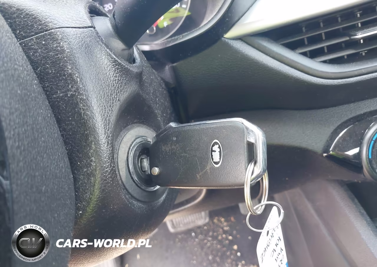 2019 Kia Forte Lxs VIN:3KPF24AD6KE102426 - 11