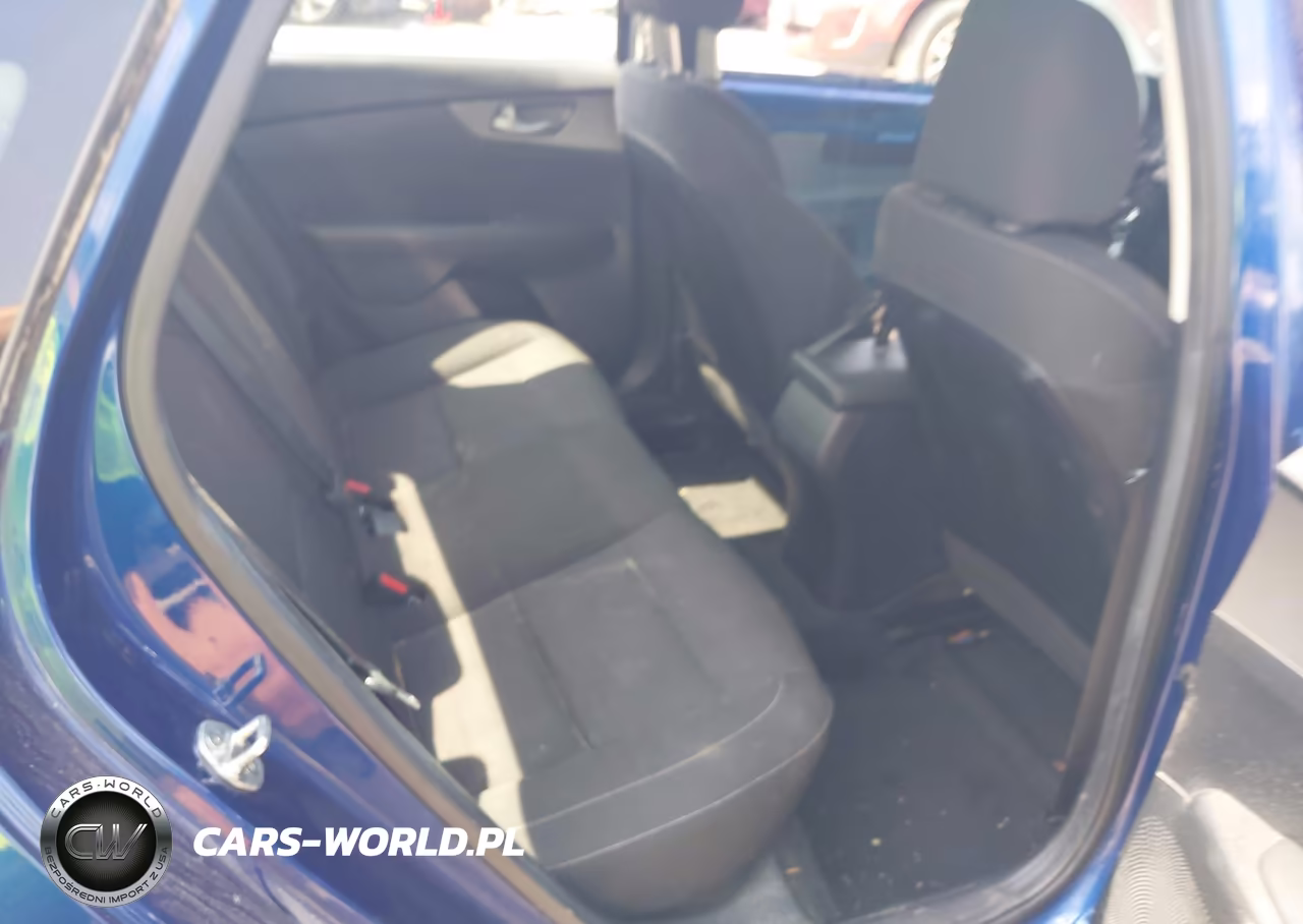 2019 Kia Forte Lxs VIN:3KPF24AD6KE102426 - 8