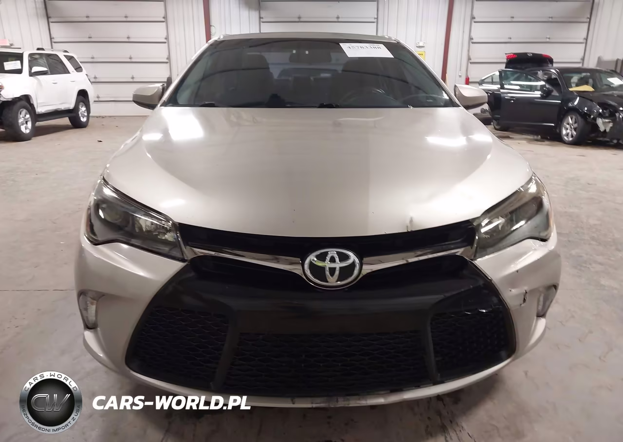 2015 Toyota Camry Se VIN:4T1BF1FK3FU885152 - 12