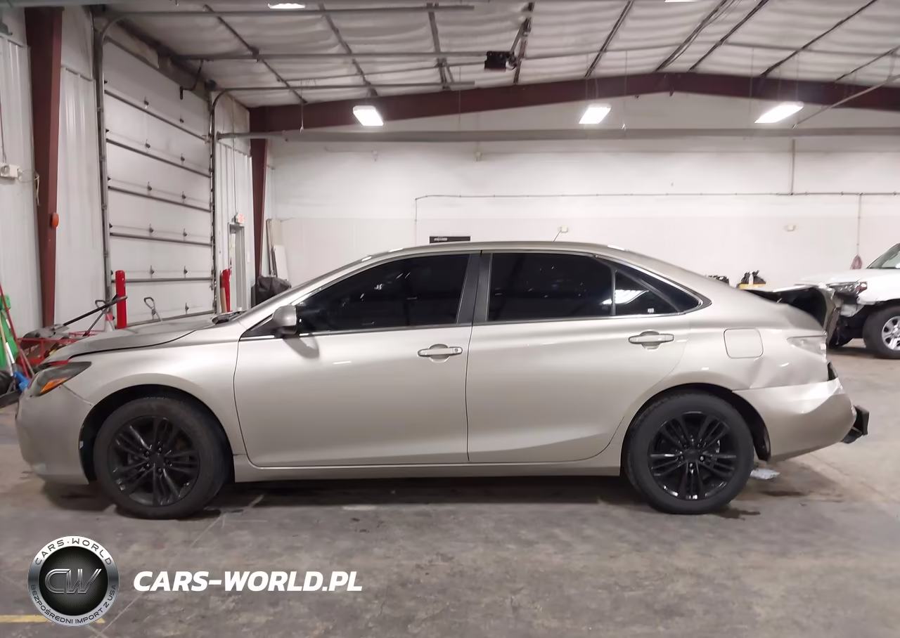 2015 Toyota Camry Se VIN:4T1BF1FK3FU885152 - 14