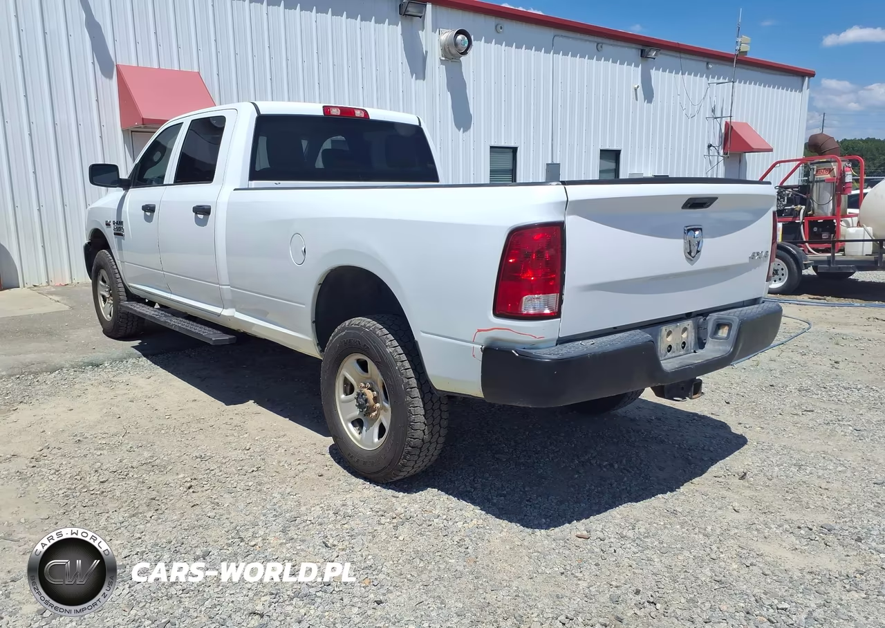 2018 Ram 2500 Tradesman 4X4 8' Box VIN:3C6TR5HT4JG363601 - 3