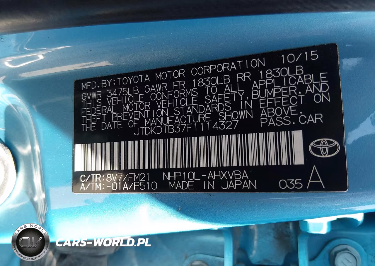2015 Toyota Prius C Two VIN:JTDKDTB37F1114327 - 9