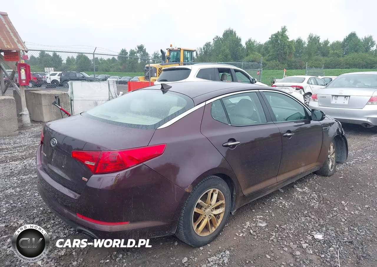 2012 Kia Optima Lx VIN:5XXGM4A7XCG020829 - 4