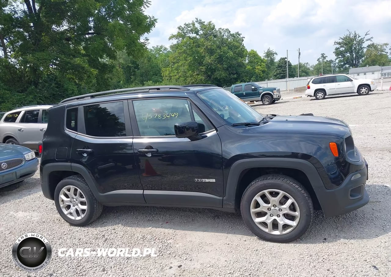 2018 Jeep Renegade Latitude 4X4 VIN:ZACCJBBB1JPG72164 - 14