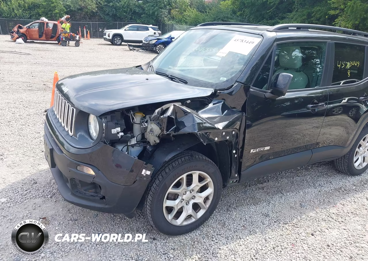 2018 Jeep Renegade Latitude 4X4 VIN:ZACCJBBB1JPG72164 - 6