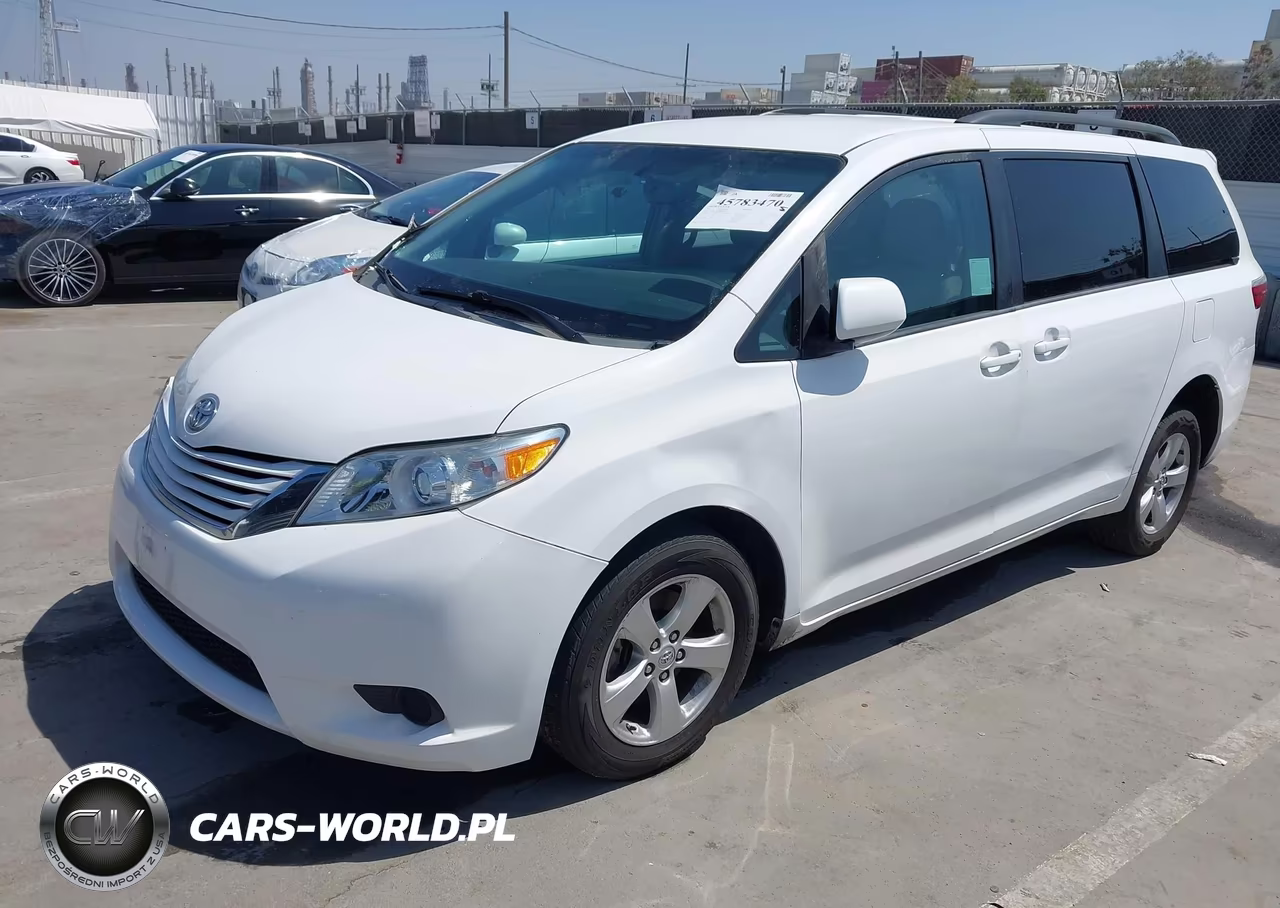 2016 Toyota Sienna Le 8 Passenger VIN:5TDKK3DC0GS704134 - 2