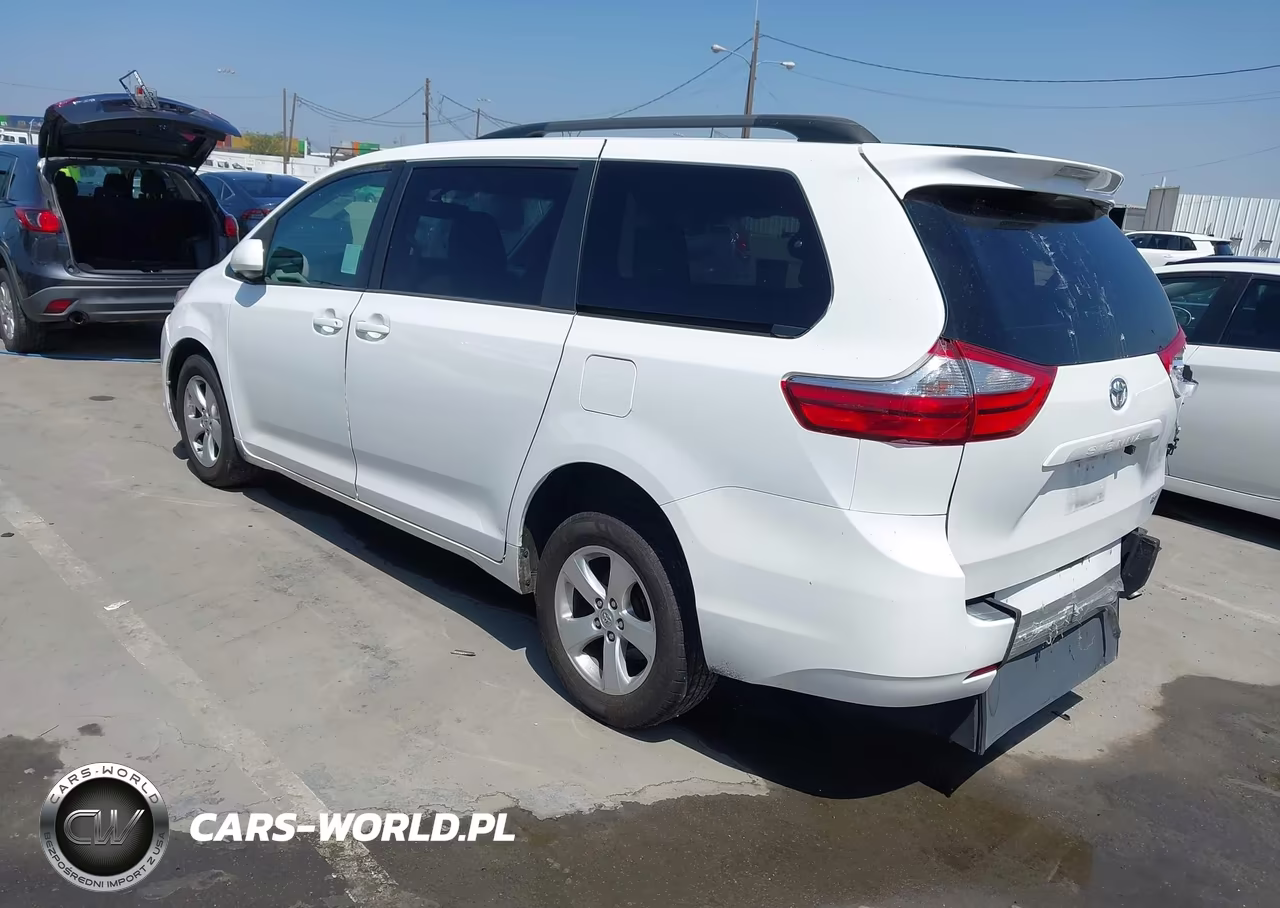 2016 Toyota Sienna Le 8 Passenger VIN:5TDKK3DC0GS704134 - 3