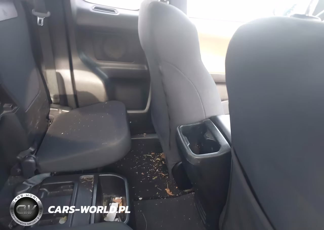 2018 Toyota Tacoma Access Cab-Sr-Sr5 VIN:5TFRZ5CN0JX063285 - 8