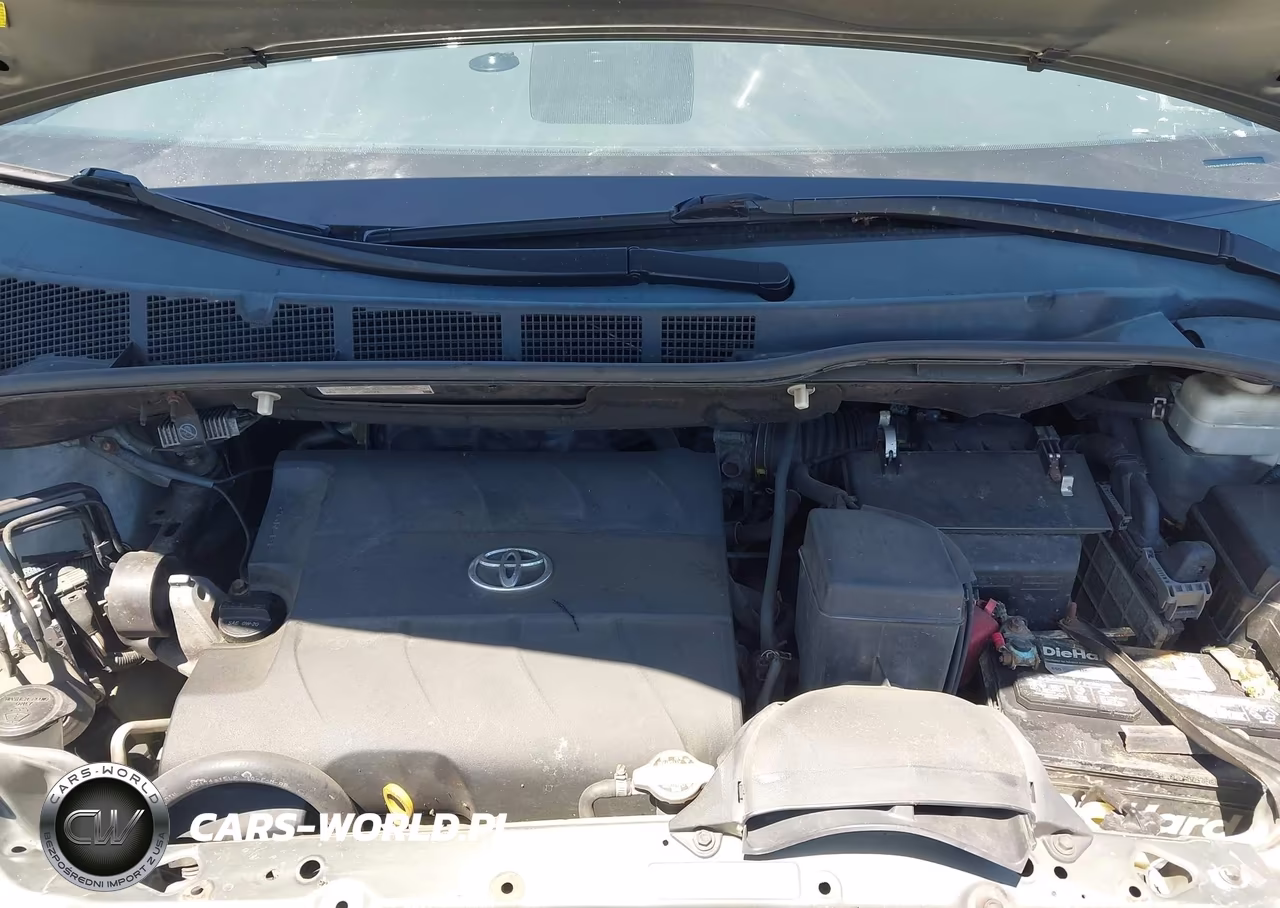 2011 Toyota Sienna Le V6 VIN:5TDKK3DC4BS098488 - 10