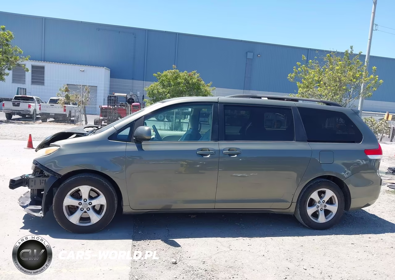 2011 Toyota Sienna Le V6 VIN:5TDKK3DC4BS098488 - 15
