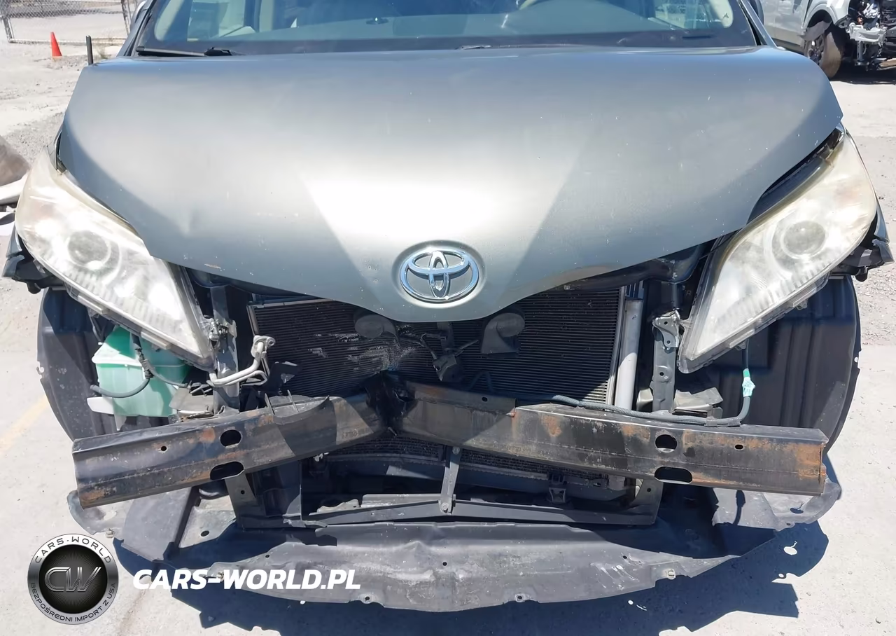 2011 Toyota Sienna Le V6 VIN:5TDKK3DC4BS098488 - 6